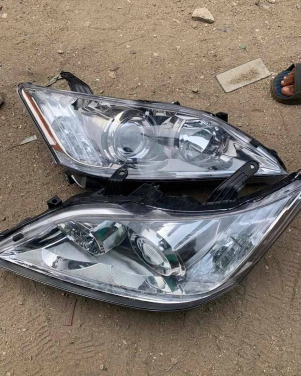 Toyota front and back light - Image 4